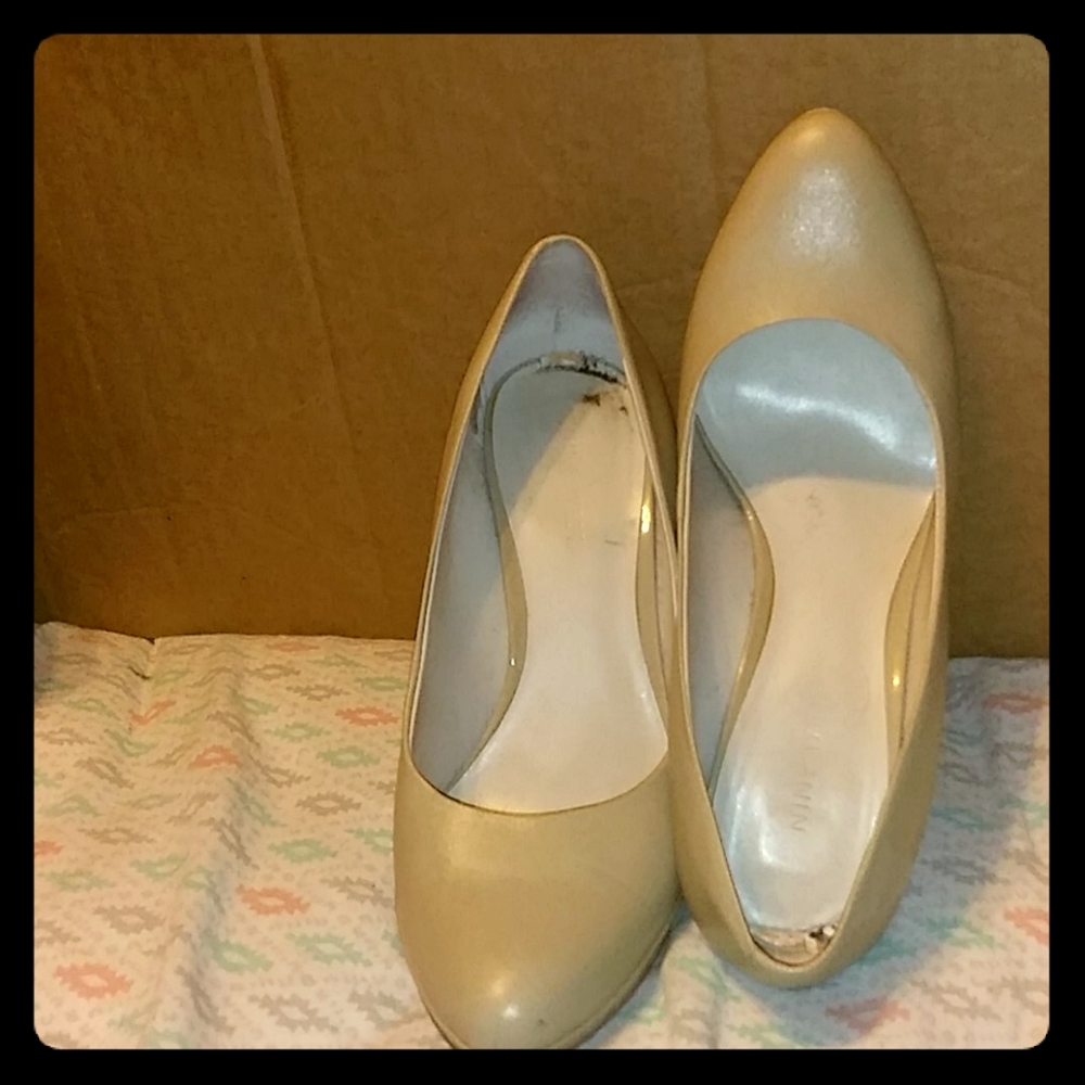 Nine west pumps
